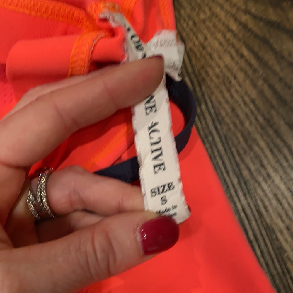 Lorna Jane Built in sports bra top size Small - Picture 5 of 6